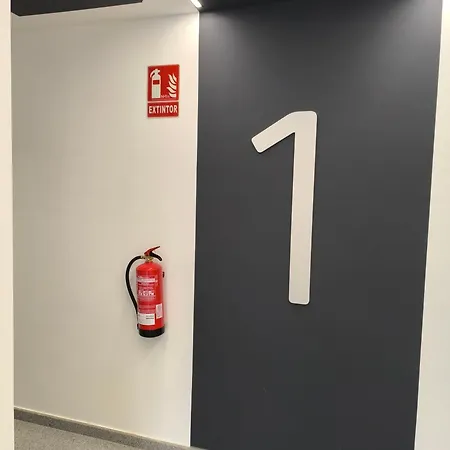 1 Apartment *