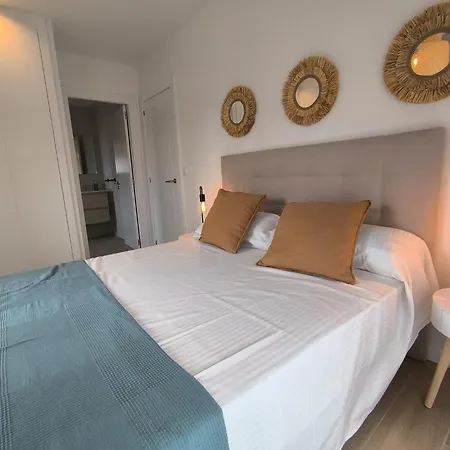 1 Апартаменты *